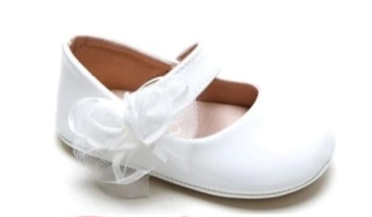 Baby schoentje in de kleur wit maat 24